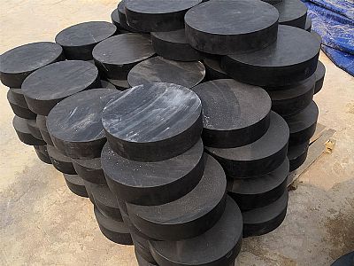 千山区板式橡胶支座由若干层橡胶片与薄钢板经加压硫化